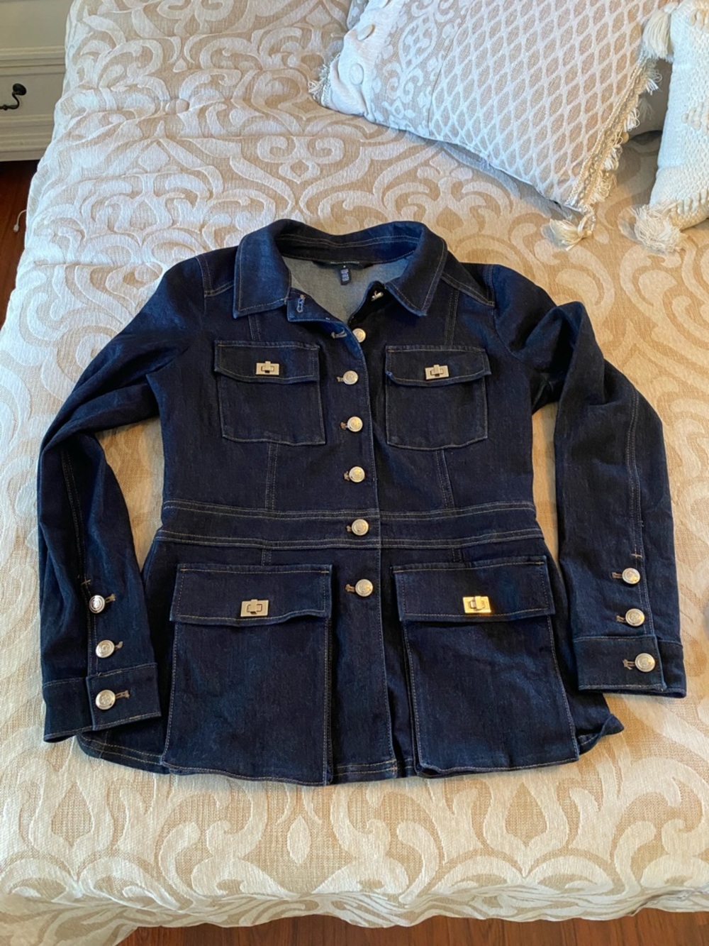 WHBM Denim Jacket Size S Structured Dark Wash - Picture 4 of 9
